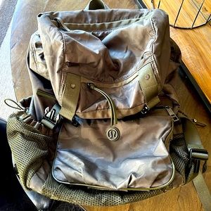 Lululemon camp backpack